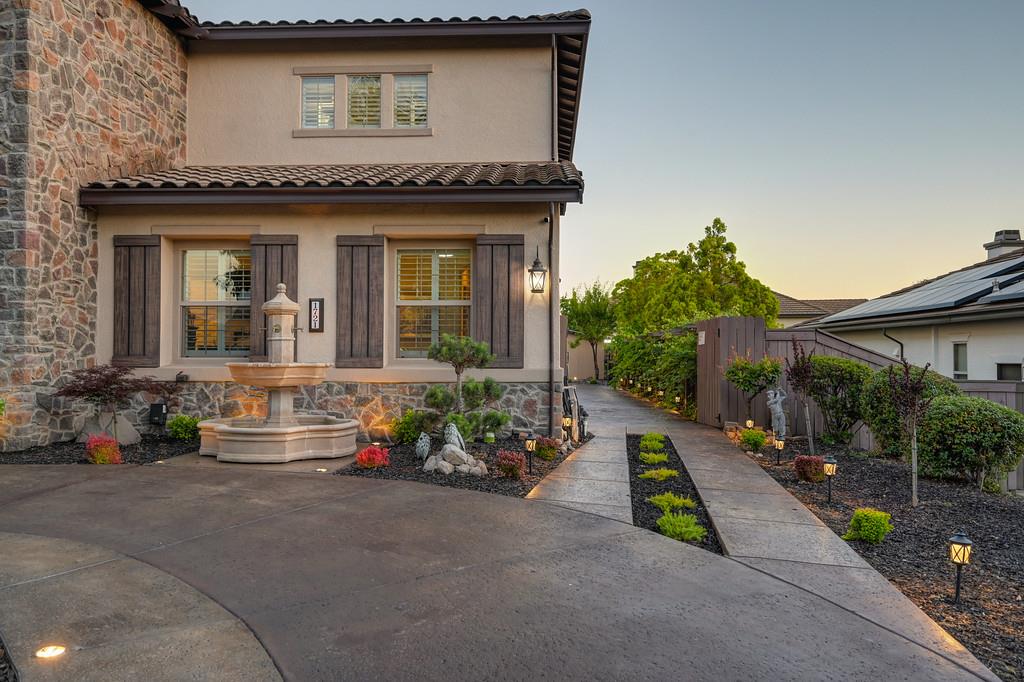 1721 Bella Cir