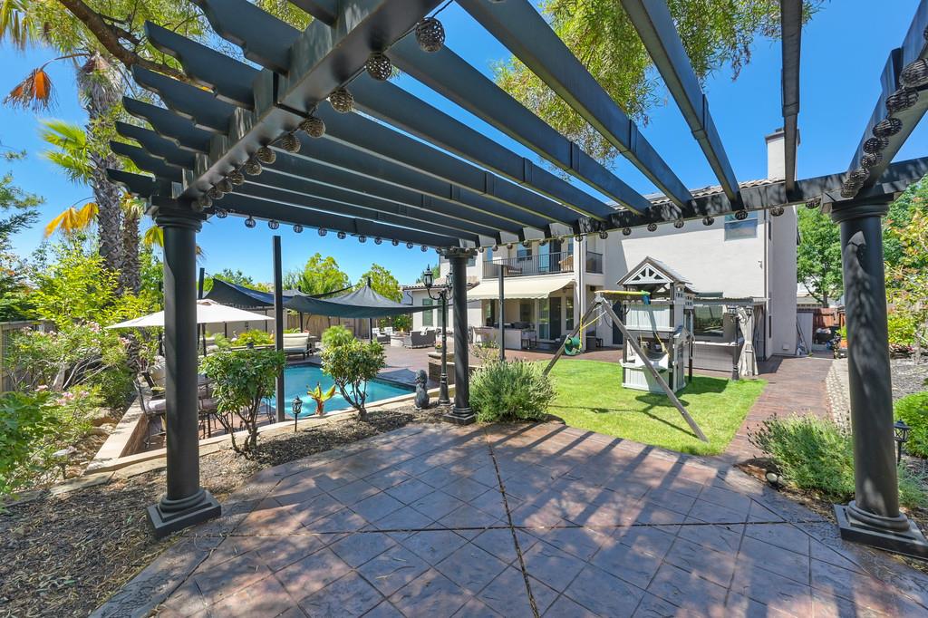 1721 Bella Cir