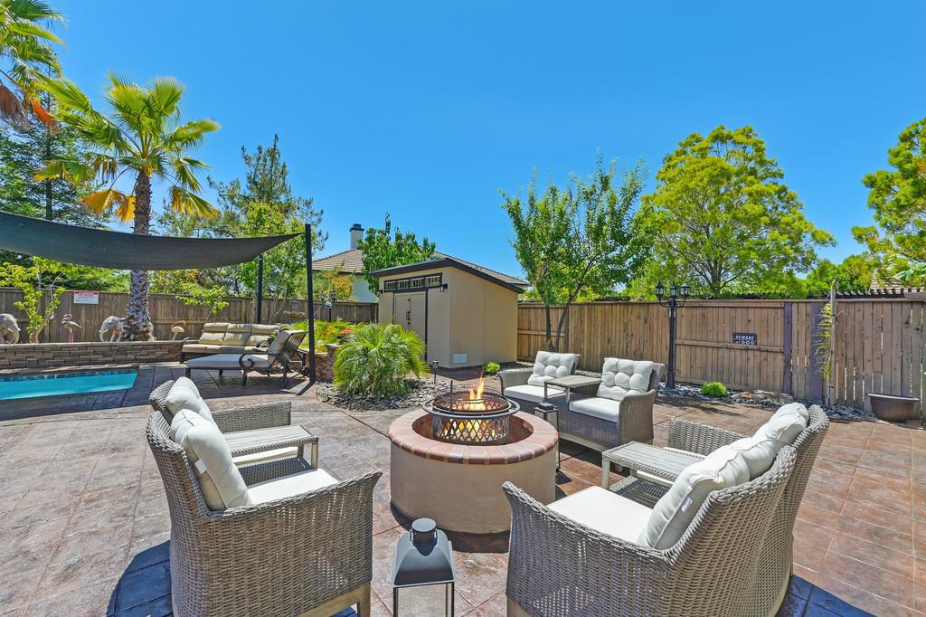 1721 Bella Cir