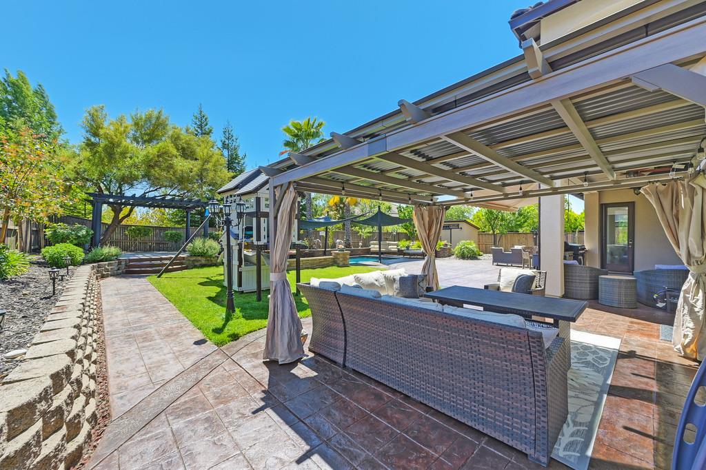 1721 Bella Cir