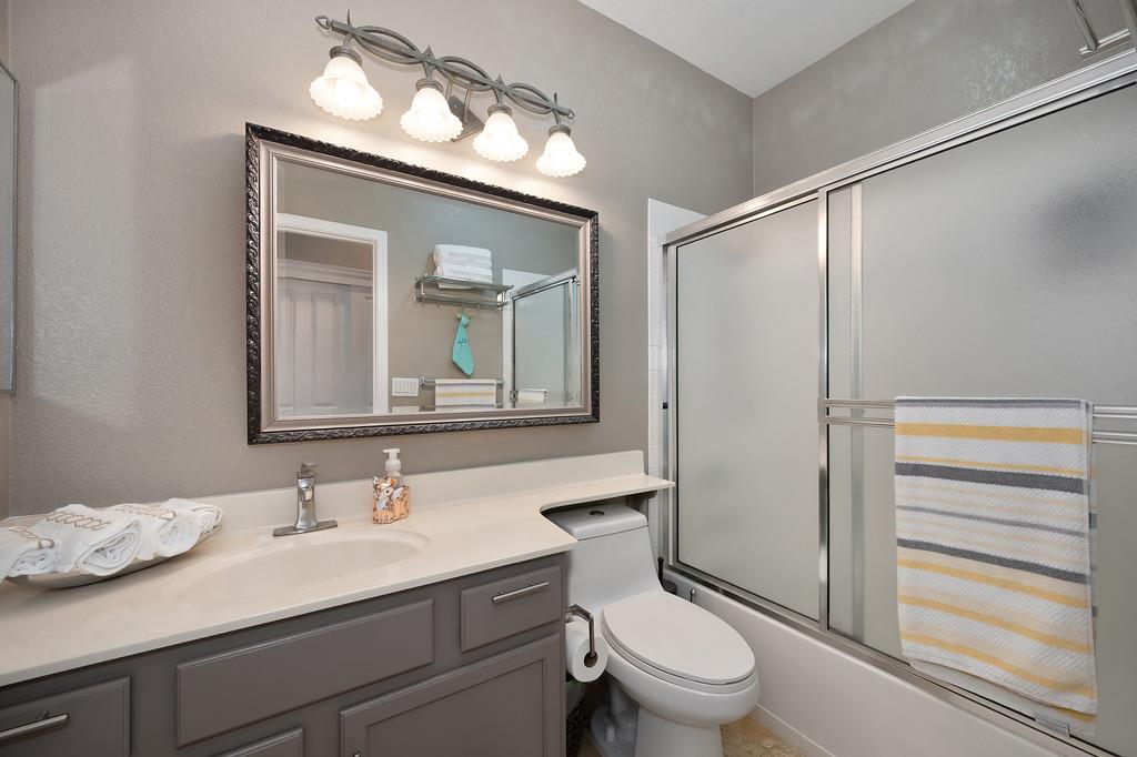 1721 Bella Cir