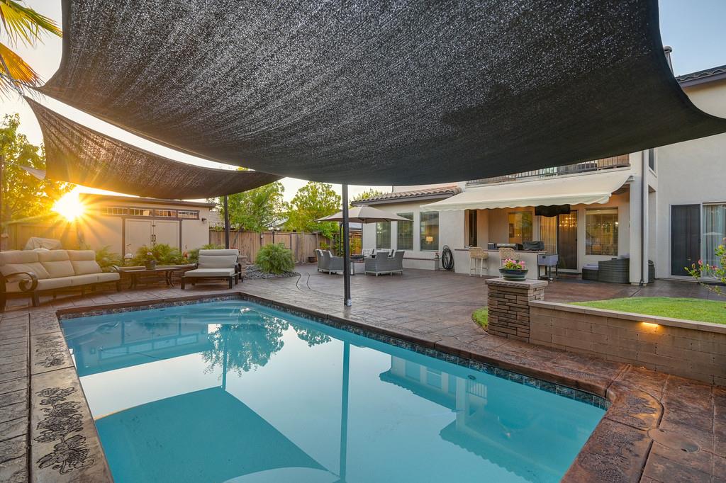 1721 Bella Cir
