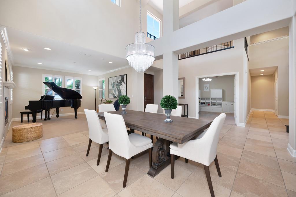 125 Diamond Grove Ct