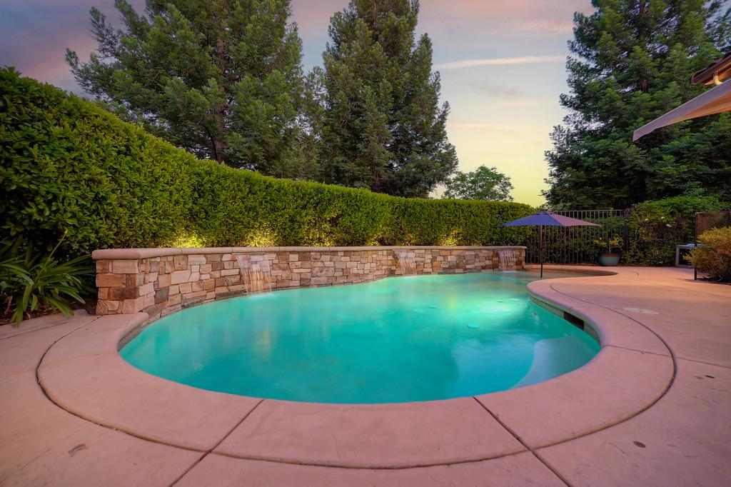 125 Diamond Grove Ct