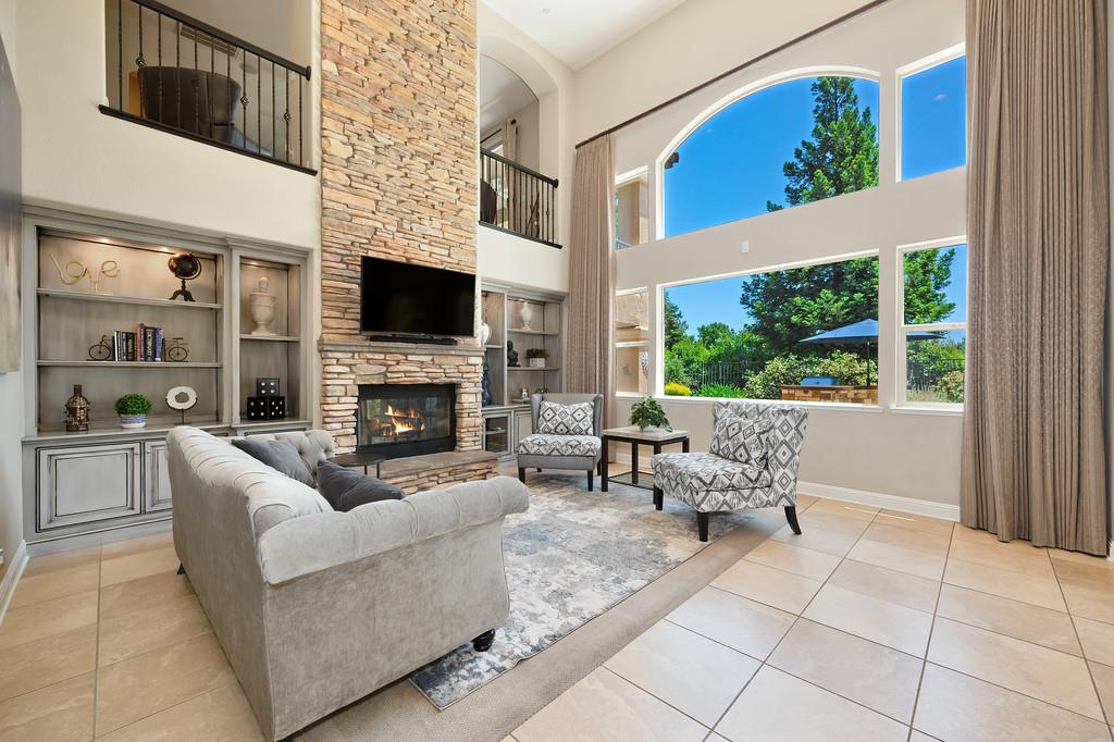 125 Diamond Grove Ct