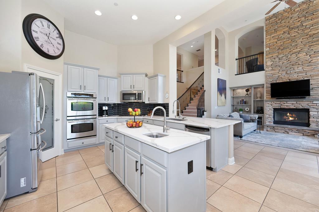 125 Diamond Grove Ct