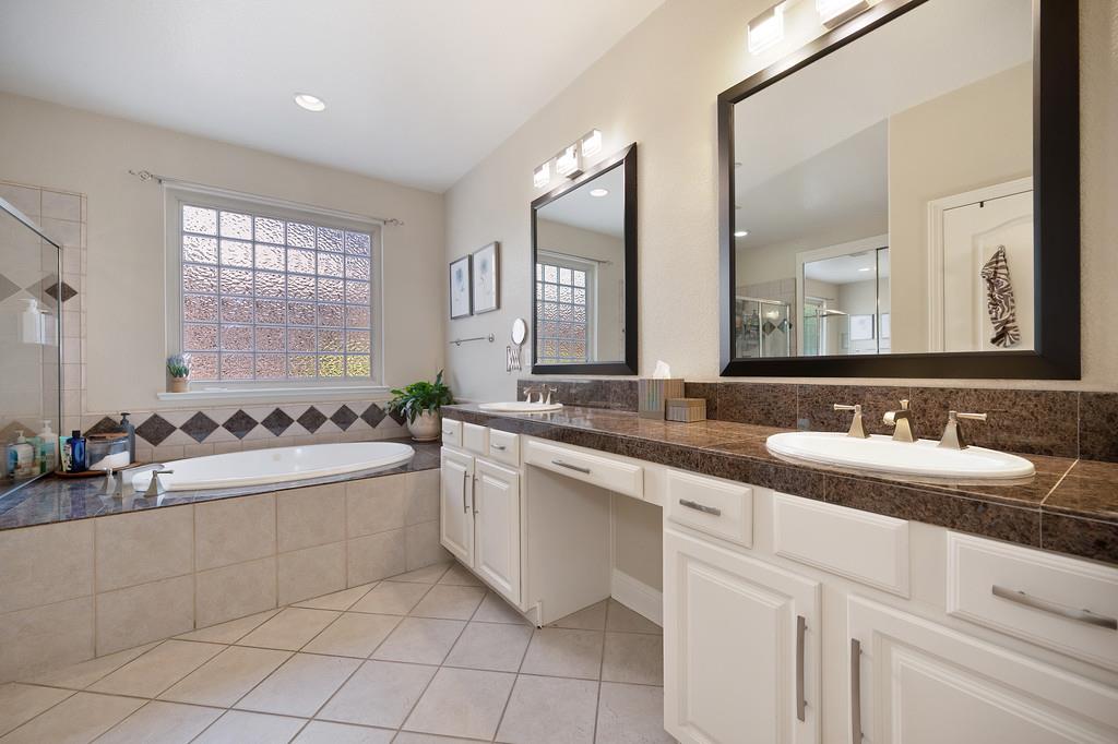 125 Diamond Grove Ct