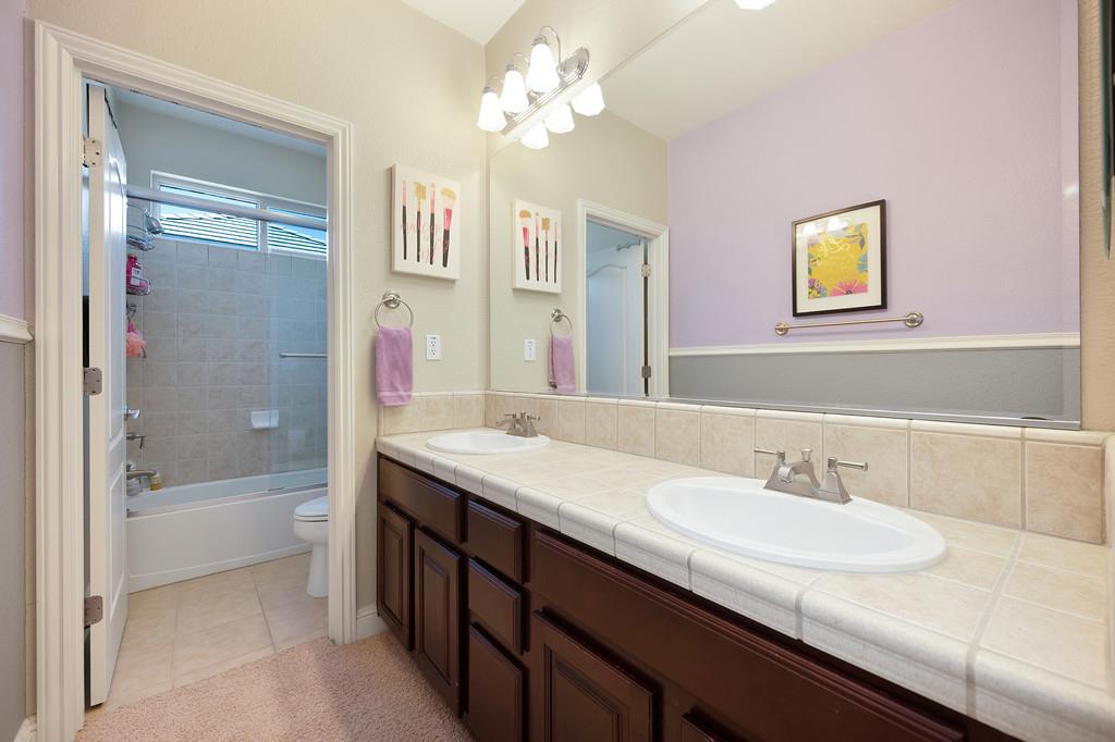 125 Diamond Grove Ct