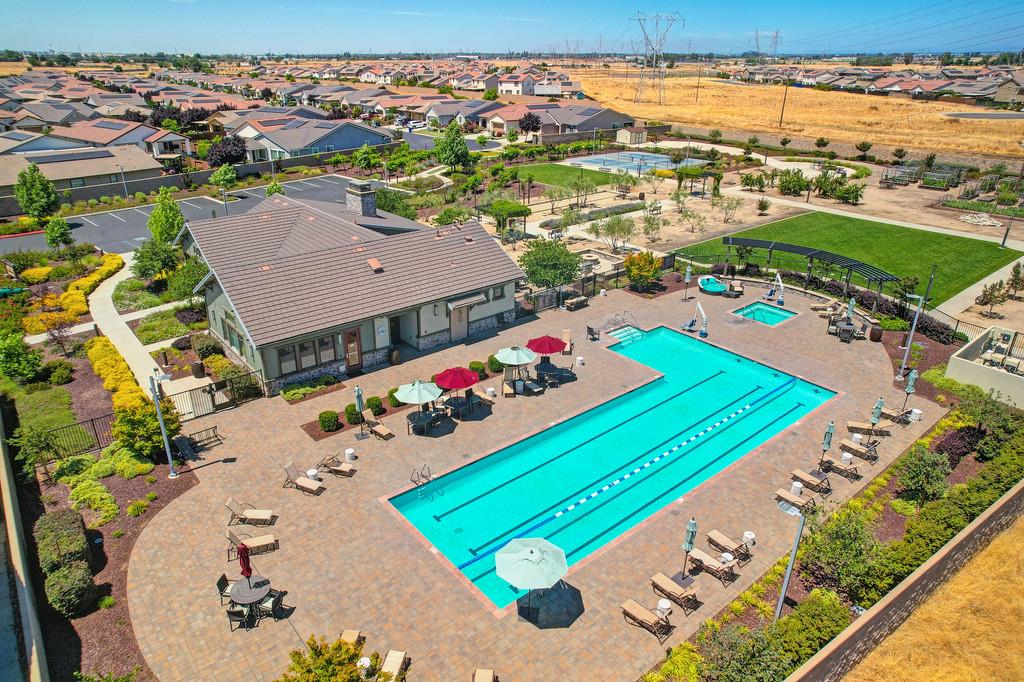 7414 Sun Rose Way