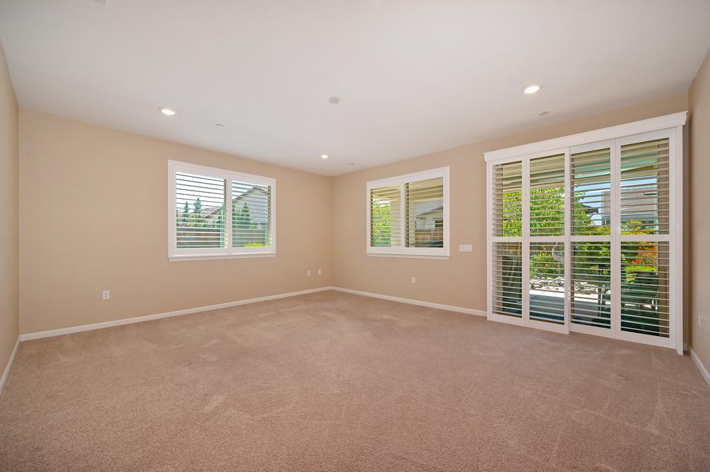 7414 Sun Rose Way