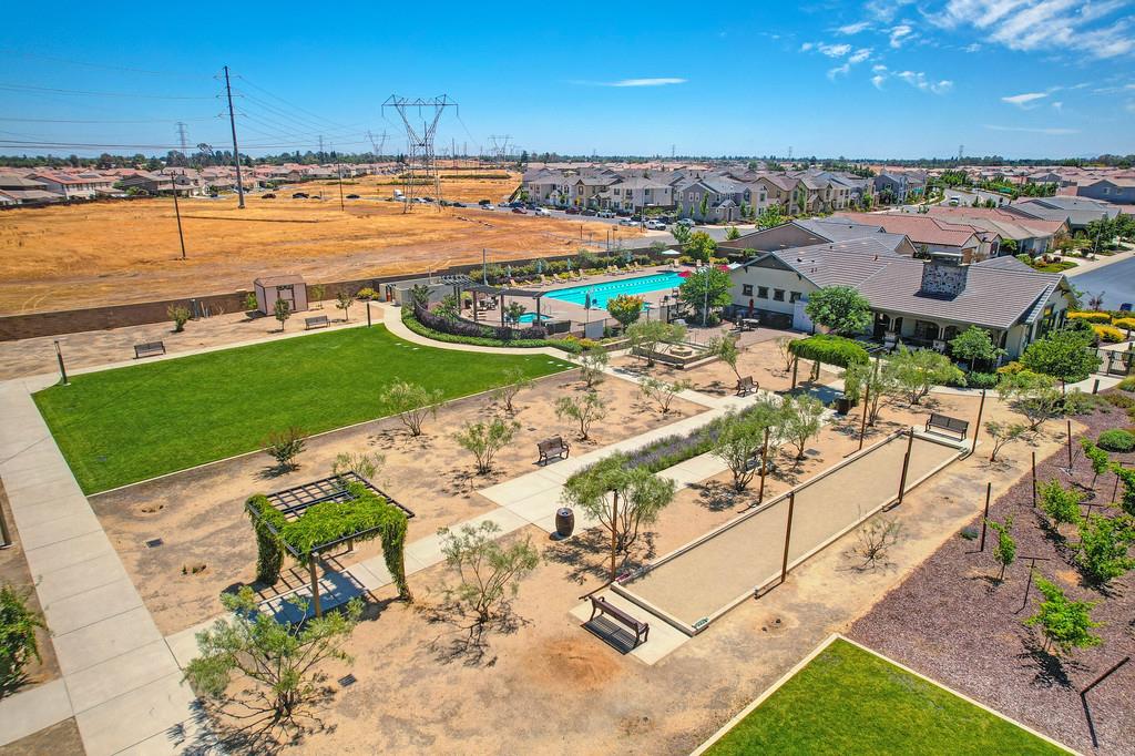 7414 Sun Rose Way
