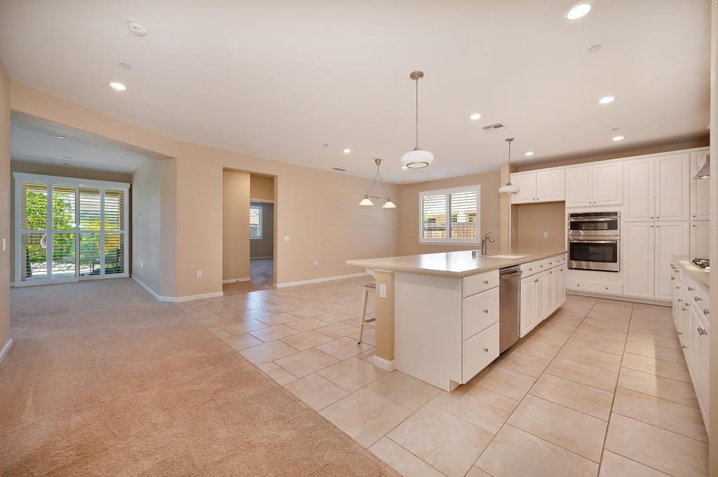 7414 Sun Rose Way