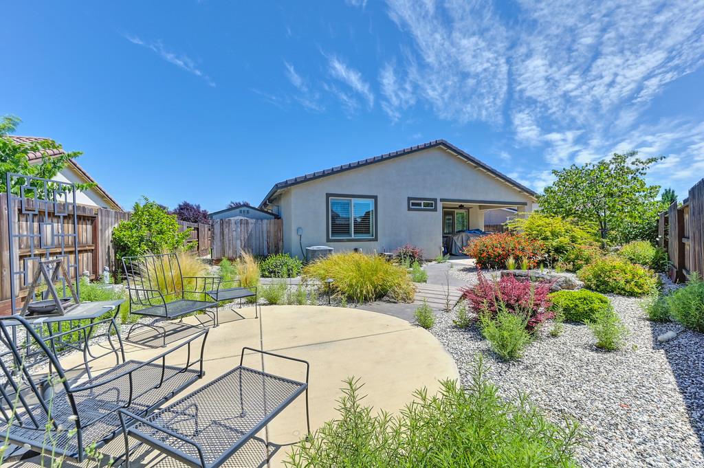 7414 Sun Rose Way