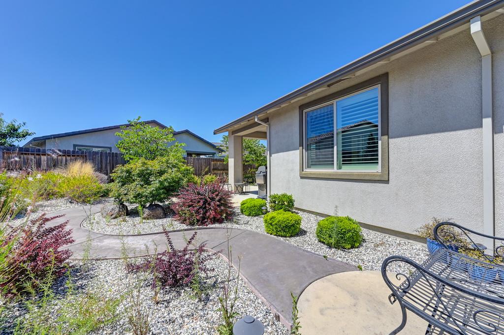 7414 Sun Rose Way