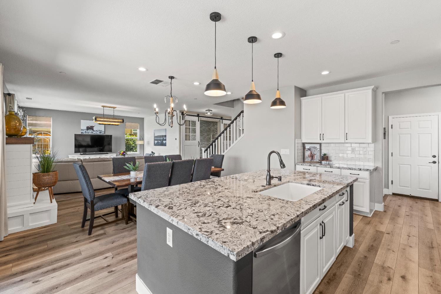 3904 Deergrass Circle