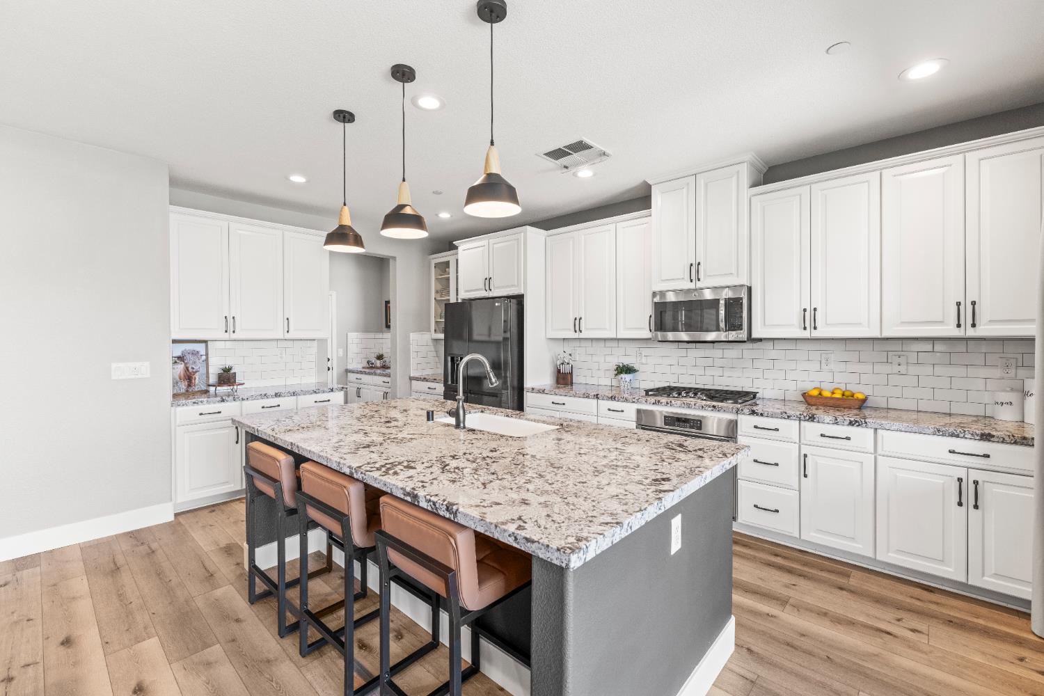 3904 Deergrass Circle