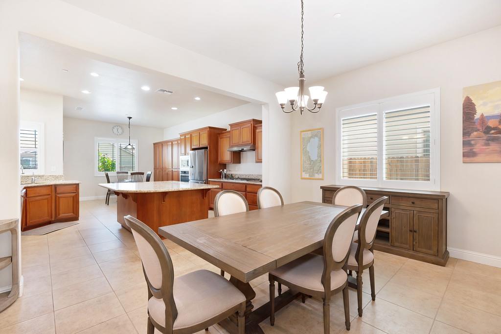 2389 Mendota Way