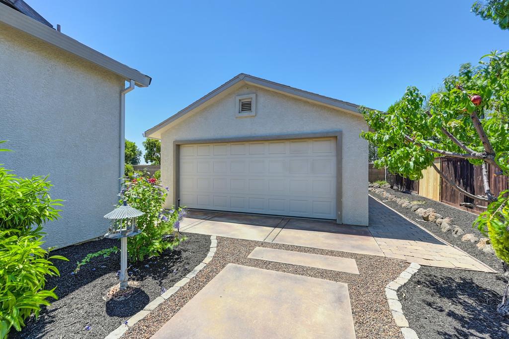 2389 Mendota Way