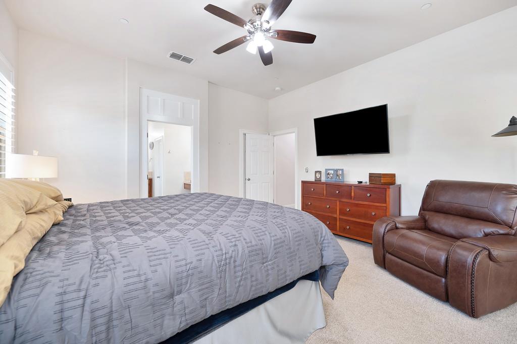 2389 Mendota Way