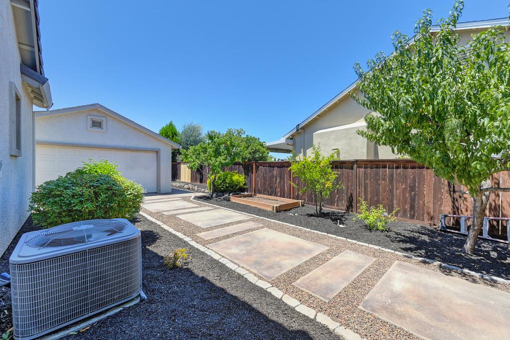 2389 Mendota Way