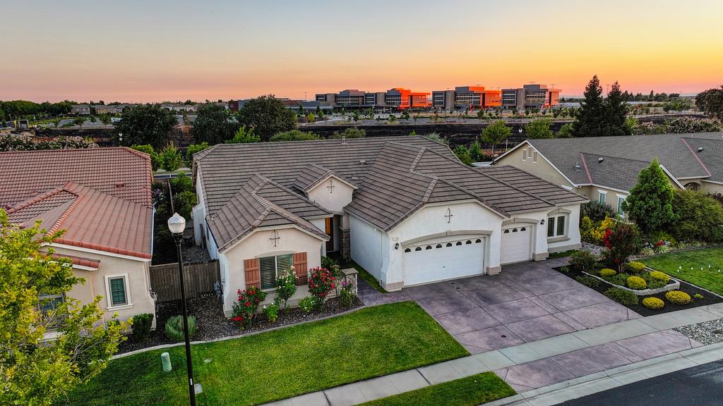 2389 Mendota Way