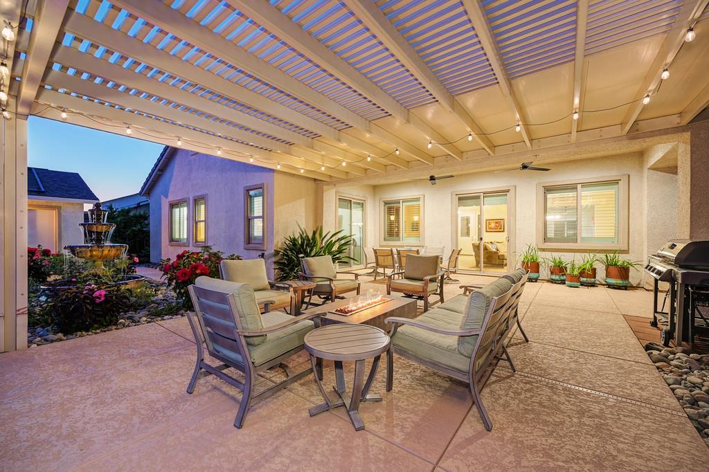 2389 Mendota Way
