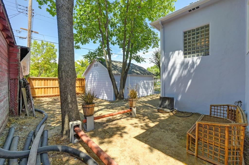 400 Pleasant St