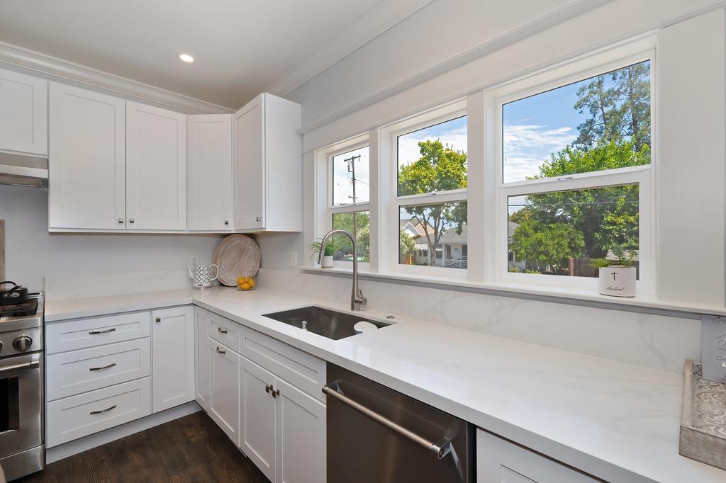 400 Pleasant St