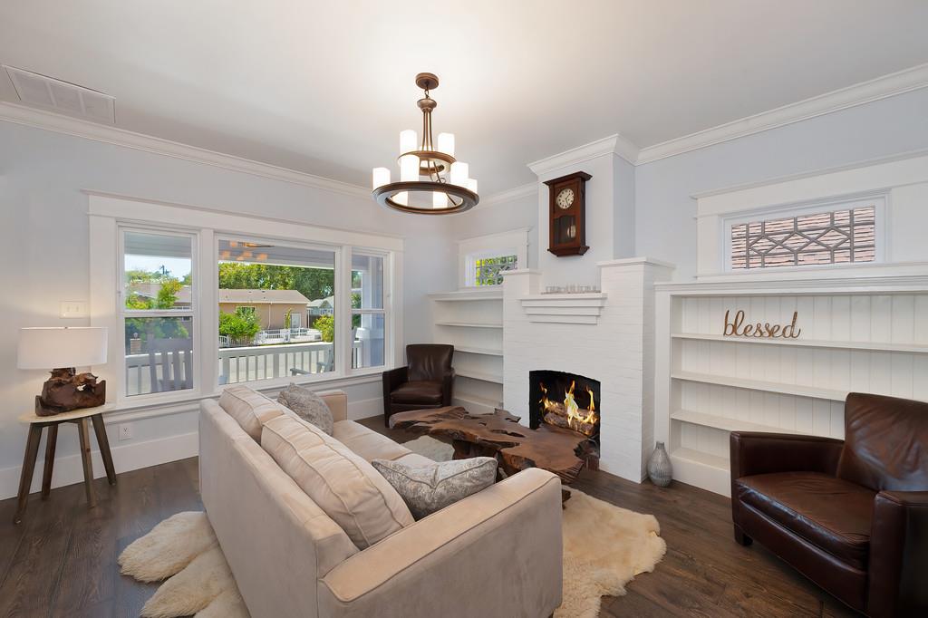 400 Pleasant St