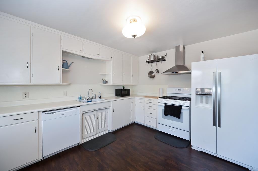 400 Pleasant St
