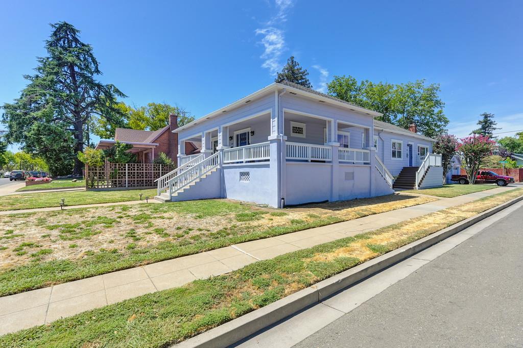 400 Pleasant St