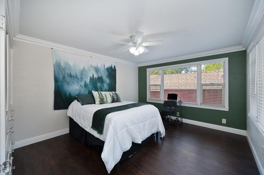 400 Pleasant St