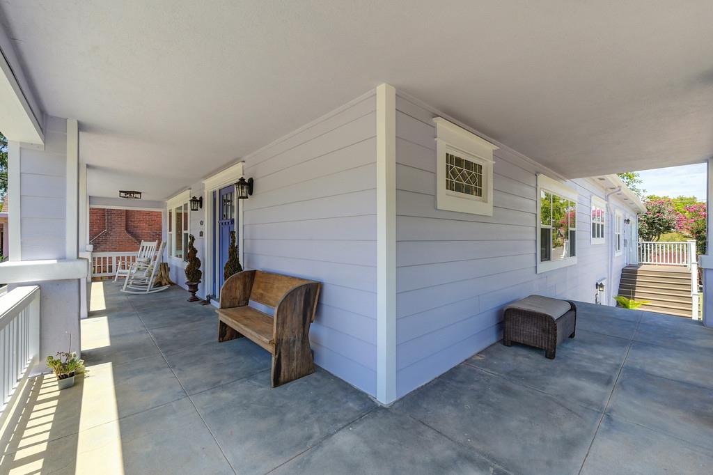 400 Pleasant St