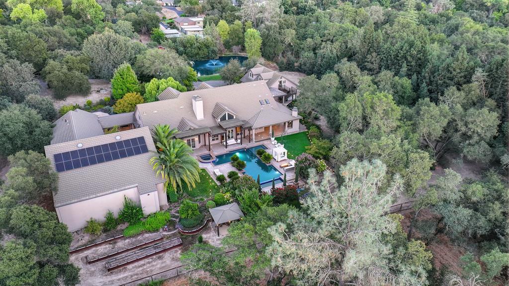7450 Shadow Oaks Ln