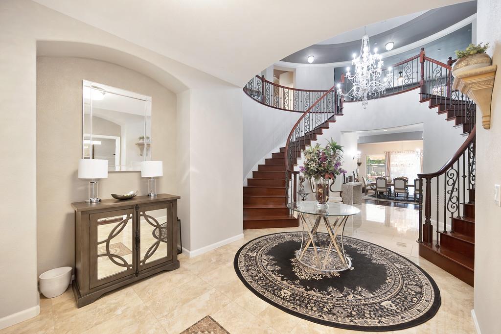 1721 Bella Cir