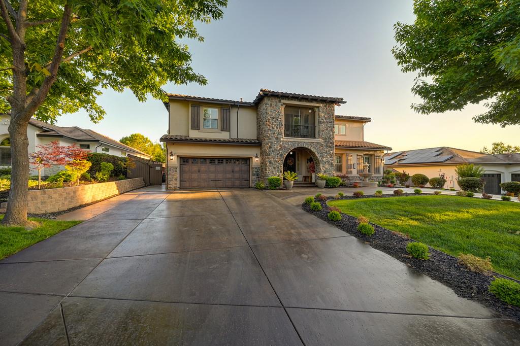 1721 Bella Cir