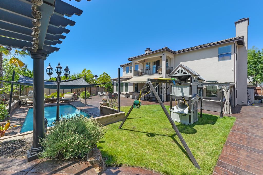 1721 Bella Cir