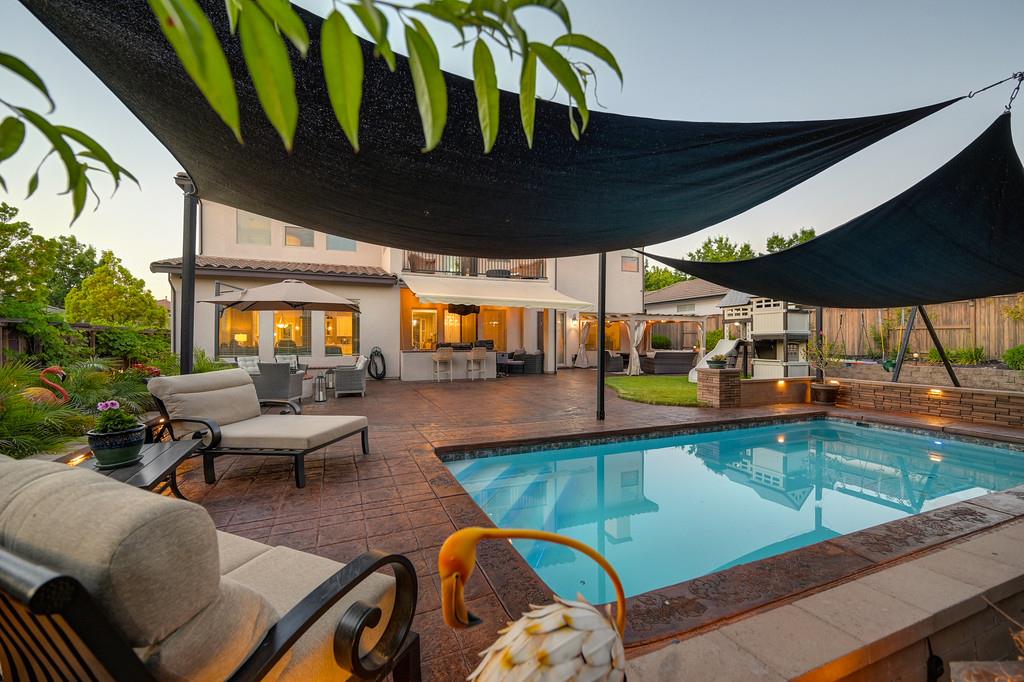 1721 Bella Cir