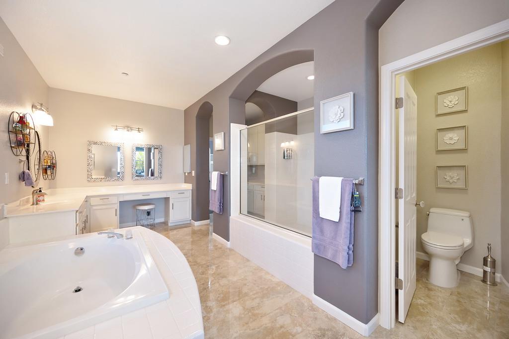 1721 Bella Cir