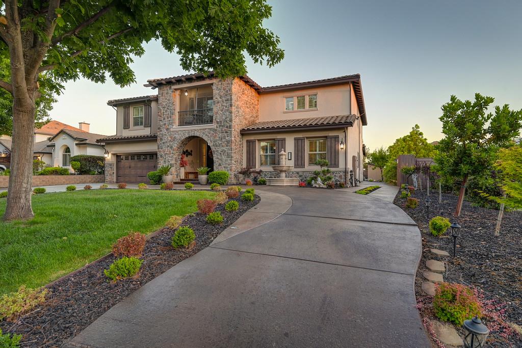 1721 Bella Cir
