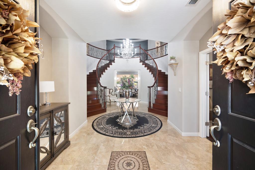 1721 Bella Cir