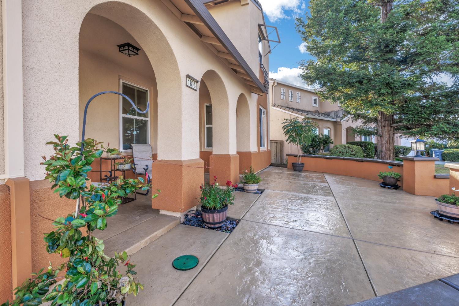 1806 Whimbrel Court