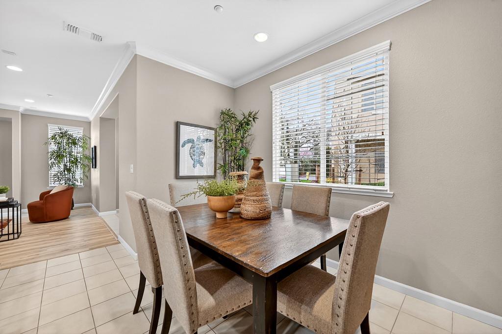 5998 Camden Cir