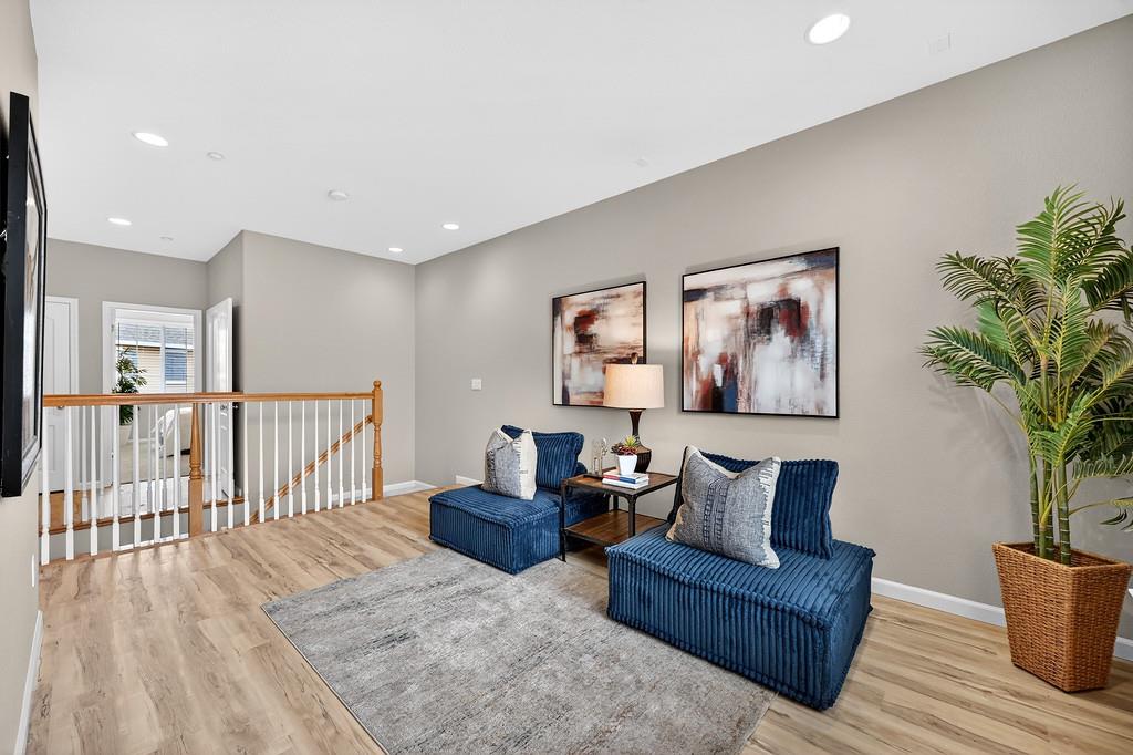 5998 Camden Cir