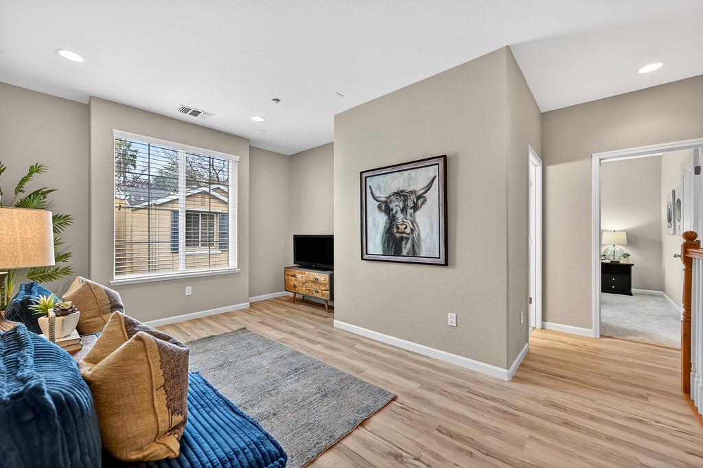 5998 Camden Cir