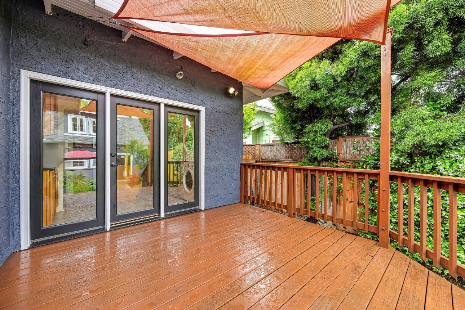 2027 Sloat Way