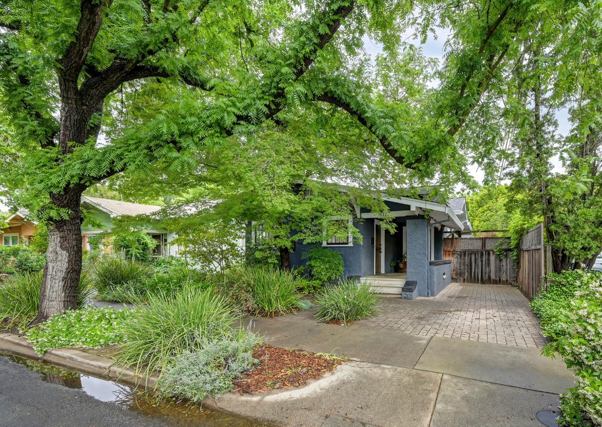 2027 Sloat Way