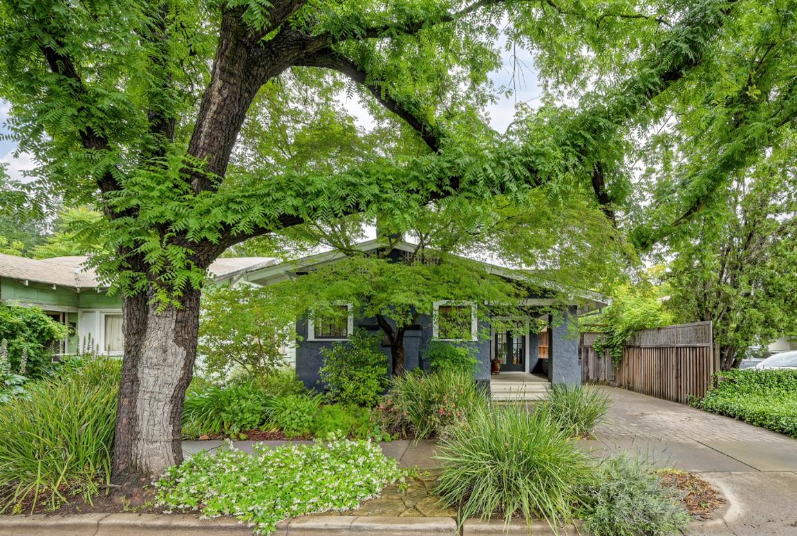 2027 Sloat Way