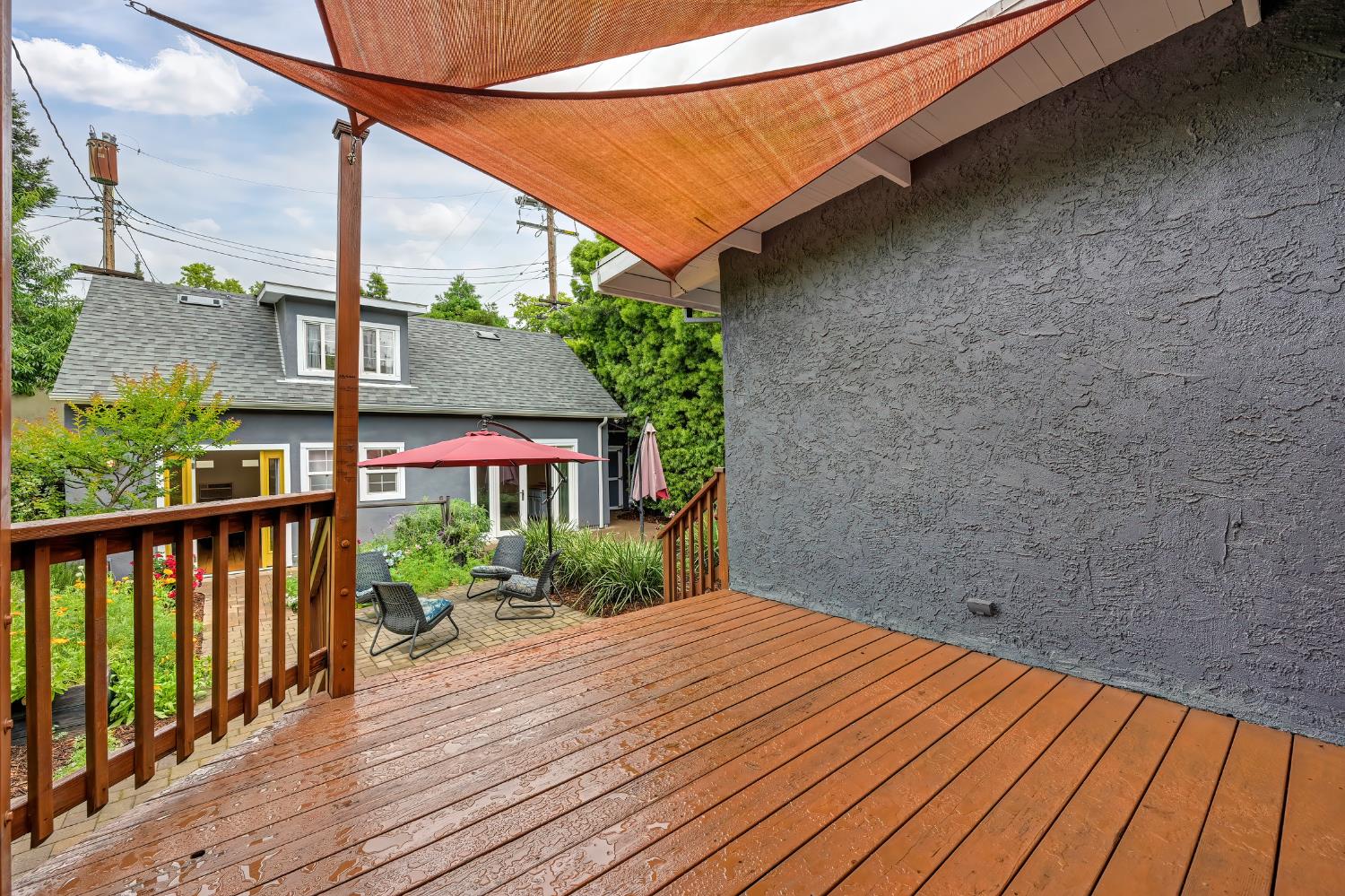 2027 Sloat Way