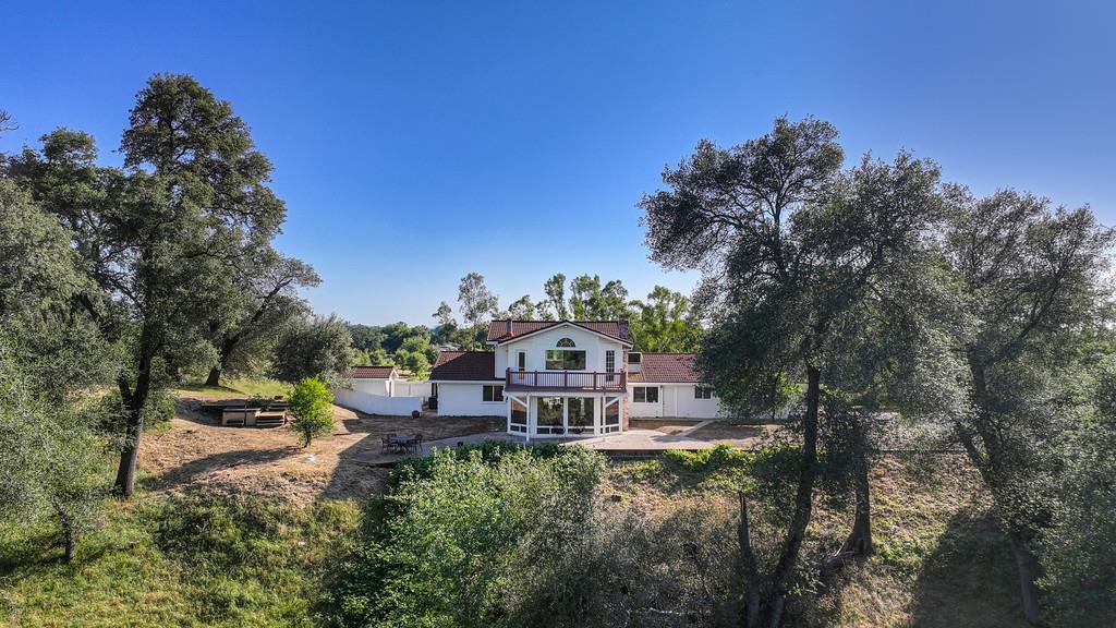 2495 Meadow Creek Rd